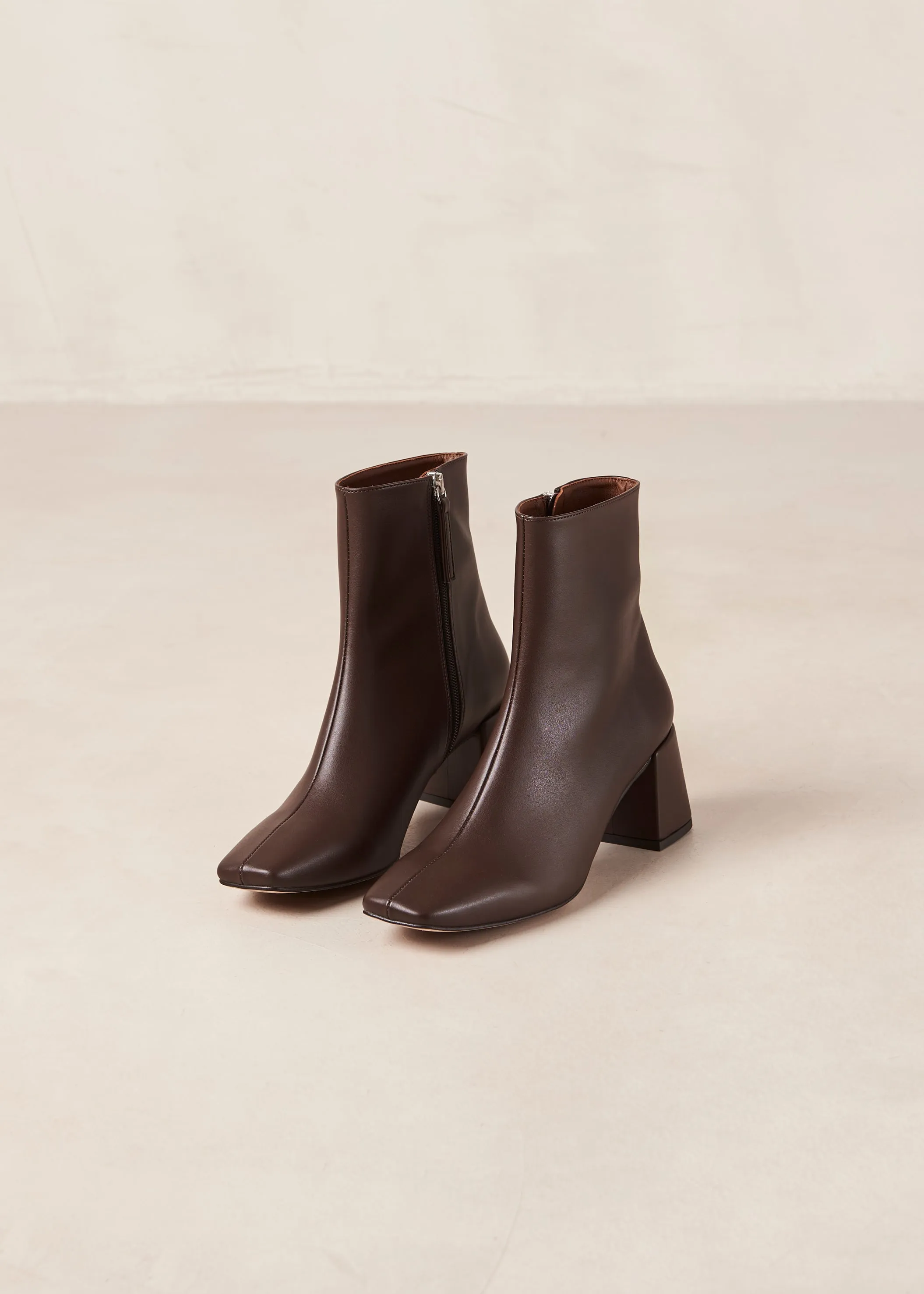 Watercolor Umber Boots Brown